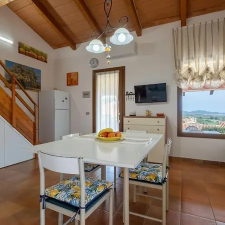 Holiday home Sea View- 5 Minutes From The Garden, Wi-fi, Bbq